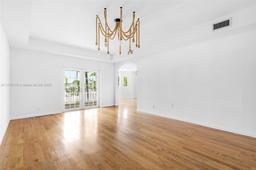 Picture of 1415 Sunset Harbour Dr # 406, Miami Beach, FL 33139
