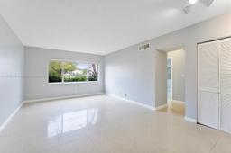 Picture of 151 SE 6Th Ave # 1, Pompano Beach, FL 33060