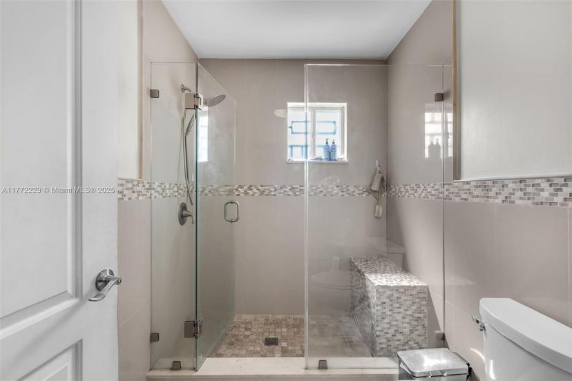 Picture of 12332 NW 97Th Ct, Hialeah Gardens FL 33018