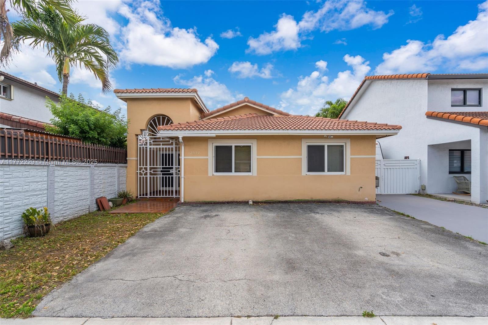 Picture of 12332 NW 97Th Ct, Hialeah Gardens, FL 33018