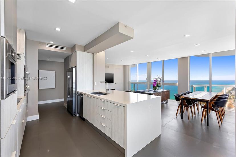 Picture of 6365 Collins Ave # 4307, Miami Beach FL 33141