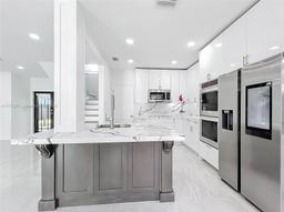 Picture of 66 NW 73Rd Pl, Miami, FL 33126