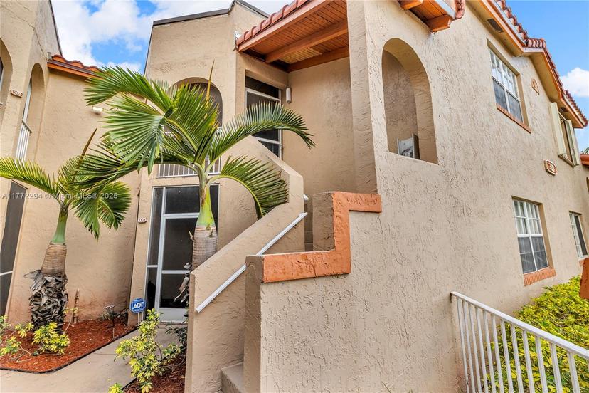 Picture of 333 SW 86Th Ave # 206, Pembroke Pines FL 33025
