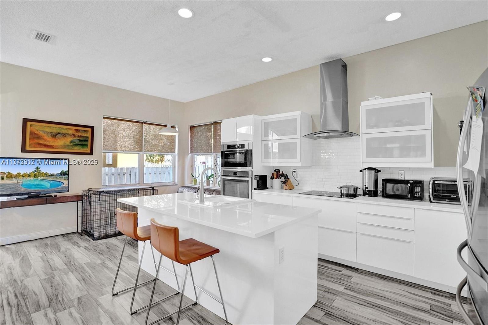 Picture of 3819 SW 51St St, Hollywood, FL 33312