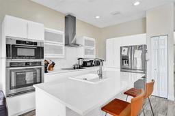 Picture of 3819 SW 51St St, Hollywood, FL 33312