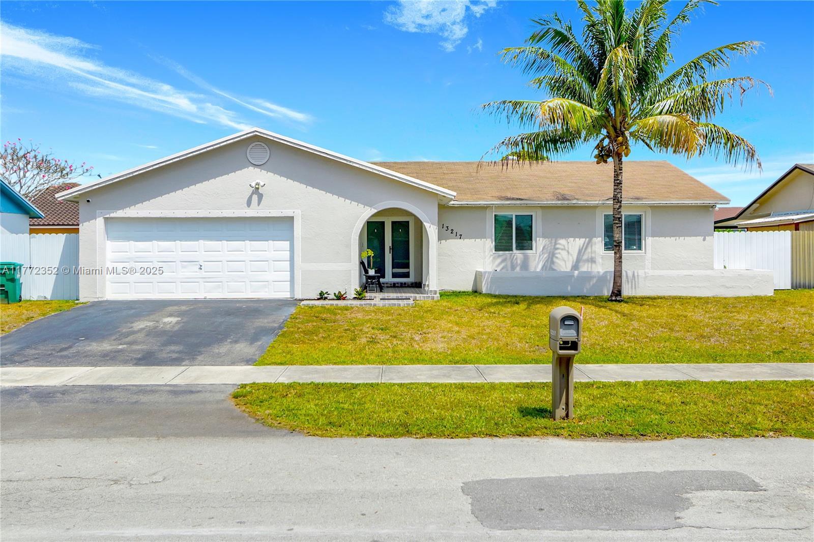 Picture of 13217 SW 257Th Ter, Homestead, FL 33032