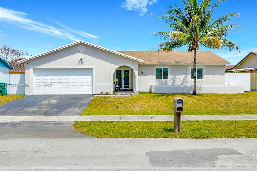 Picture of 13217 SW 257Th Ter, Homestead FL 33032