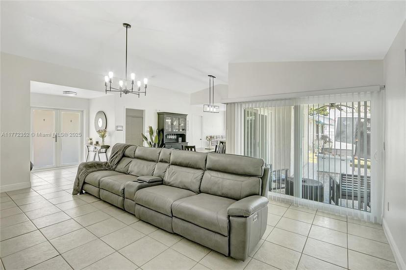 Picture of 13217 SW 257Th Ter, Homestead FL 33032