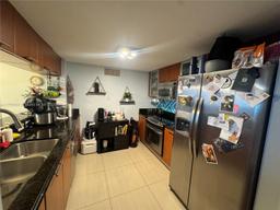 Picture of 1800 N Bayshore Dr # 1404, Miami, FL 33132