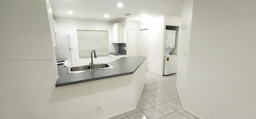 Picture of 9160 NW 40Th St # 1, Coral Springs FL 33065