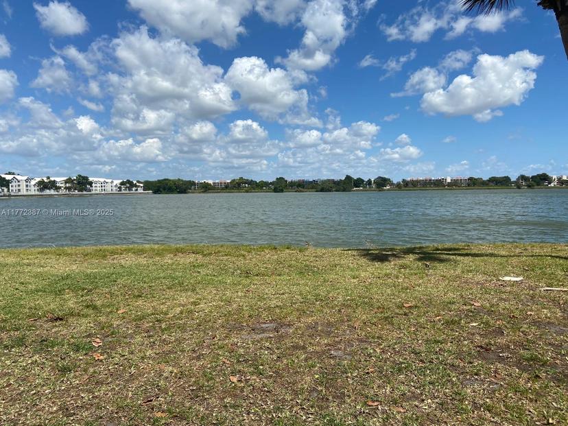 Picture of 2647 NW 33Rd St # 2306, Oakland Park FL 33309