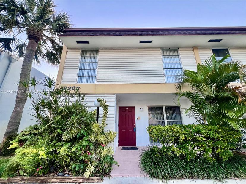 Picture of 3302 Farragut St # 5A, Hollywood FL 33021