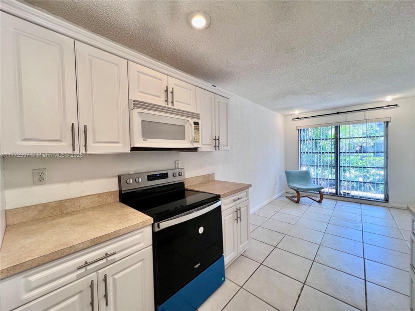 Picture of 3302 Farragut St # 5A, Hollywood FL 33021