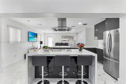Picture of 910 N 70Th Ave, Hollywood, FL 33024