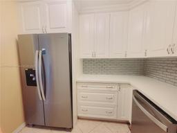 Picture of 4174 Inverrary Dr # 713, Lauderhill, FL 33319