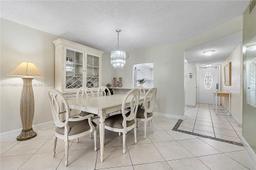Picture of 811 S Hollybrook Dr # 108, Pembroke Pines, FL 33025
