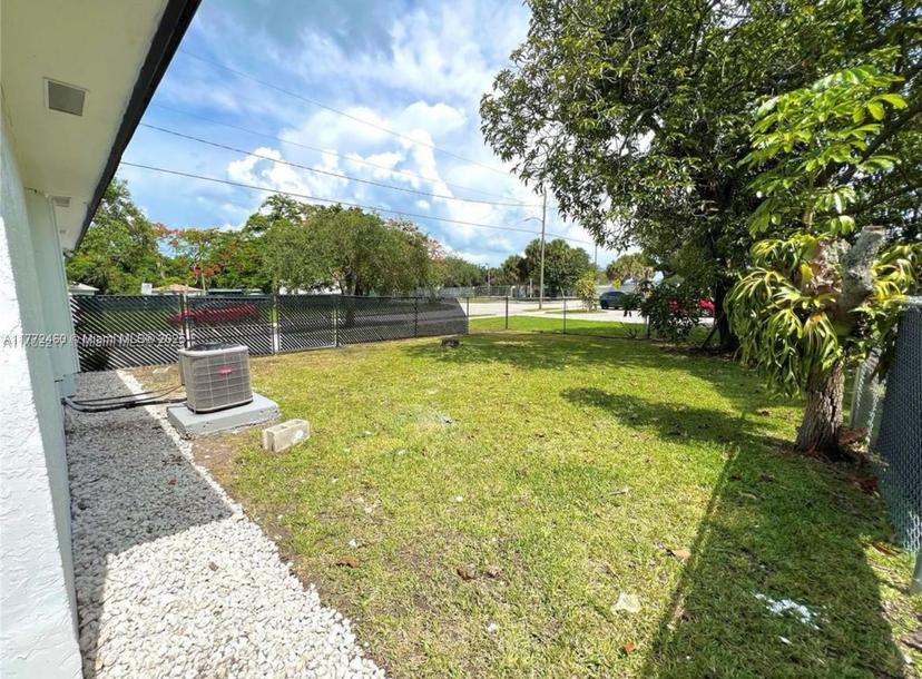 Picture of 17810 SW 102Nd Ave, Miami FL 33157