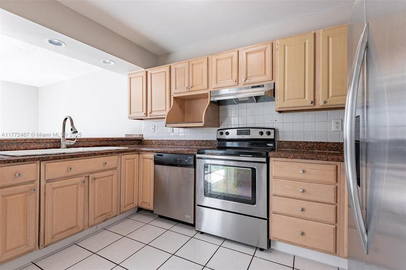 Picture of 14450 SW 153Rd Ter, Miami FL 33177