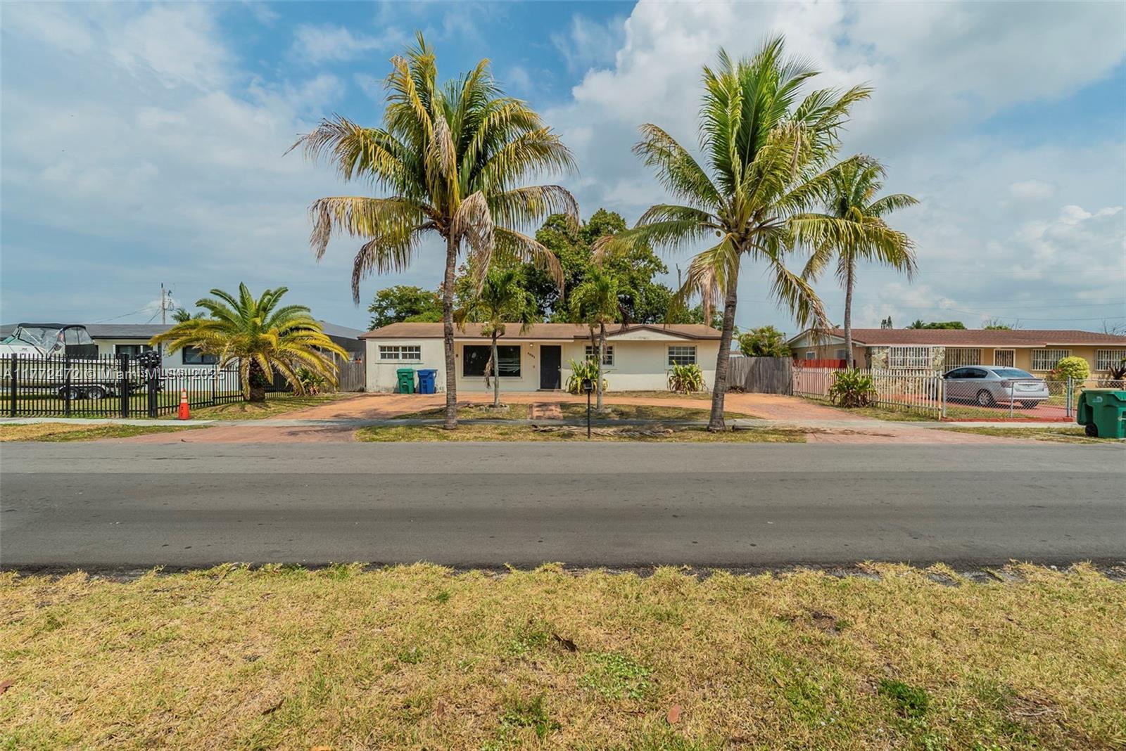 Picture of 5001 NW 172Nd Ter, Miami Gardens, FL 33055