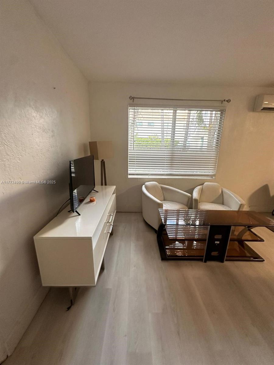 Picture of 7928 Harding Ave # 5, Miami Beach, FL 33141