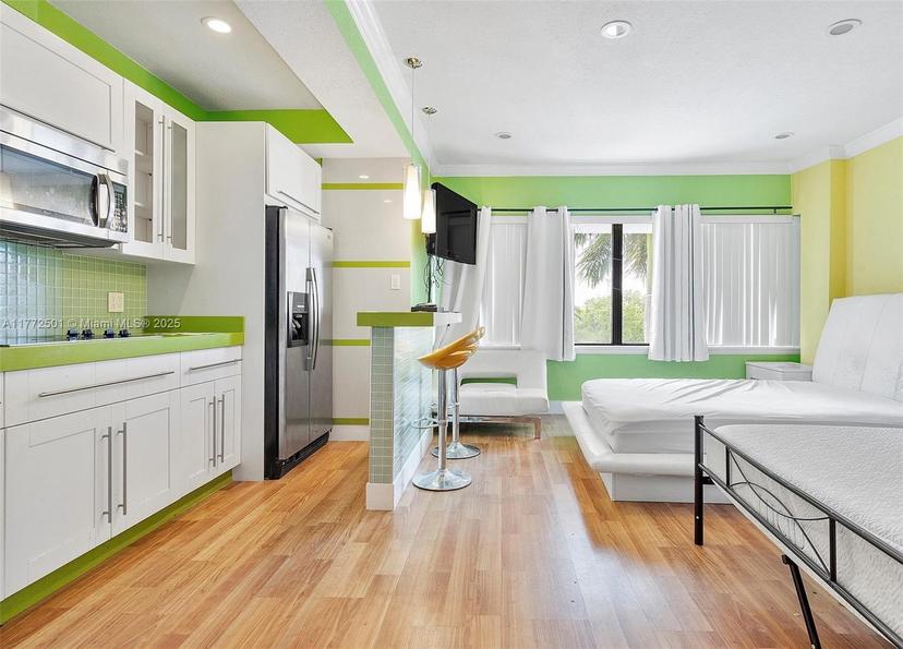 Picture of 6345 Collins Ave # 414, Miami Beach FL 33141
