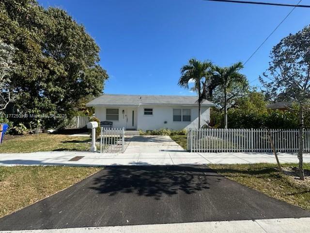 Picture of 3005 SW 24Th Ter, Miami, FL 33145