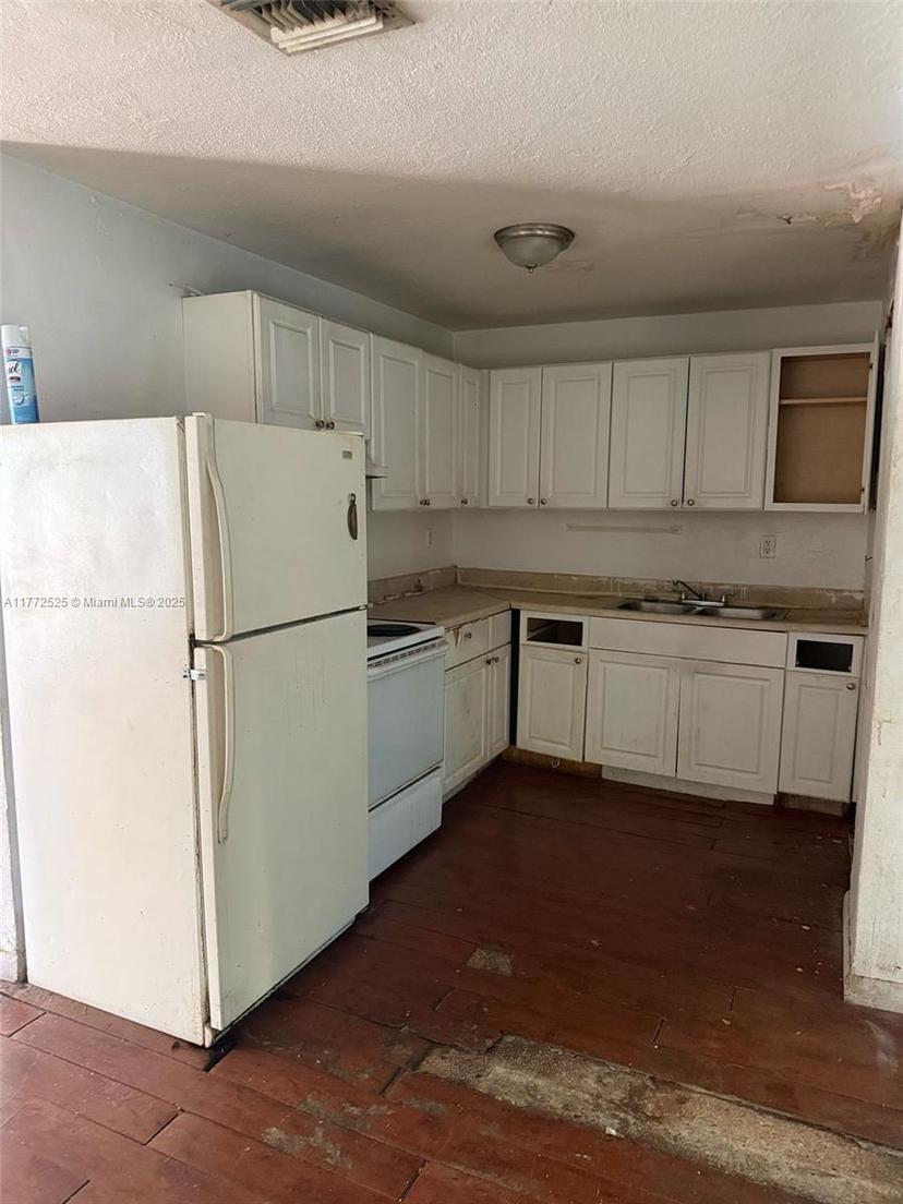 Picture of 6965 NW 21St Ct, Miami FL 33147