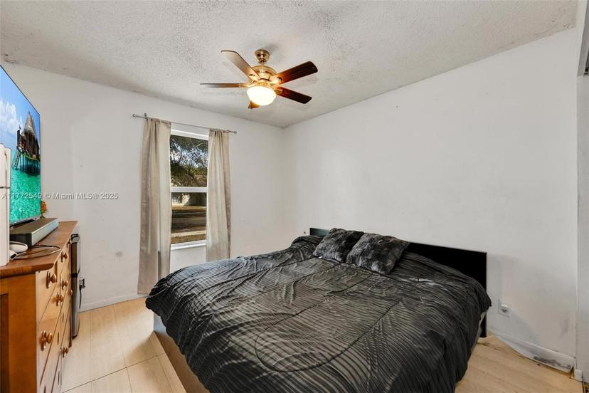 Picture of 9598 Ashley Dr, Miramar FL 33025