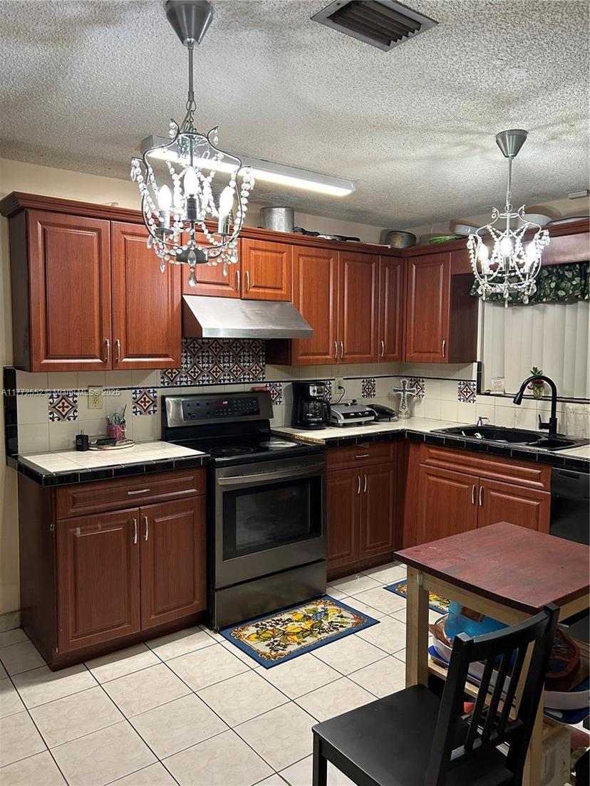Picture of 13108 SW 3Rd St, Miami FL 33184
