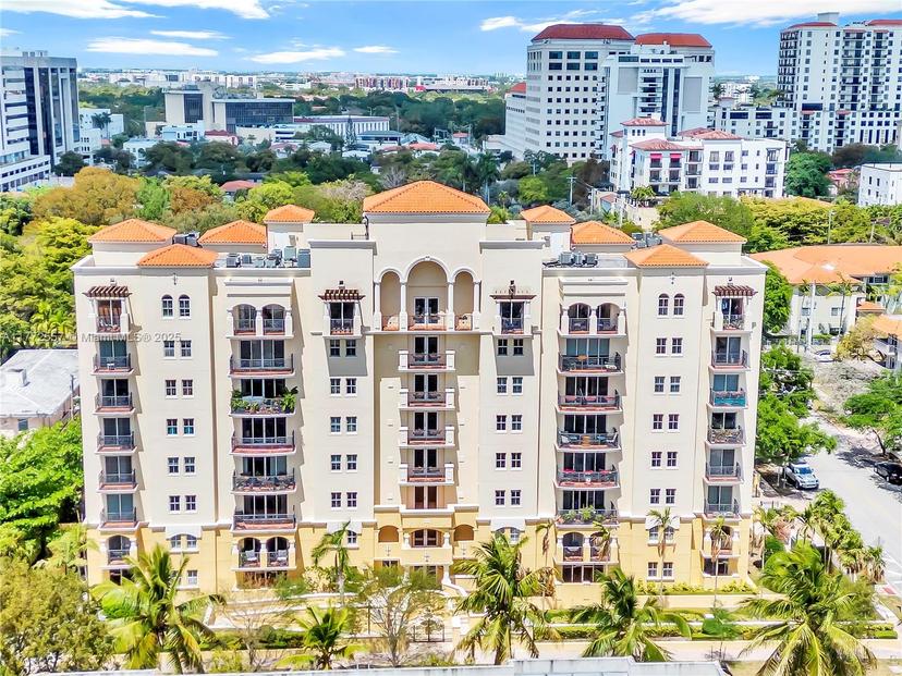 Picture of 101 Sidonia Ave # 3, Coral Gables FL 33134