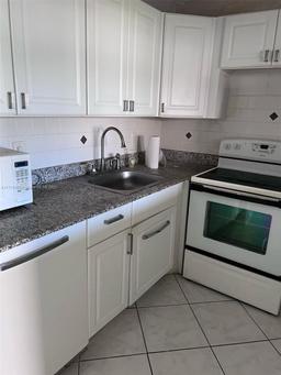Picture of 90 Fanshaw C # 90, Boca Raton, FL 33434