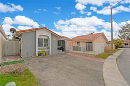 Picture of 2468 W 65Th St, Hialeah, FL 33016