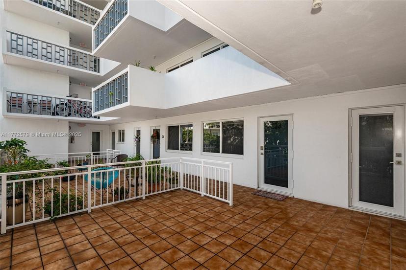 Picture of 1030 9Th St # 203, Miami Beach FL 33139