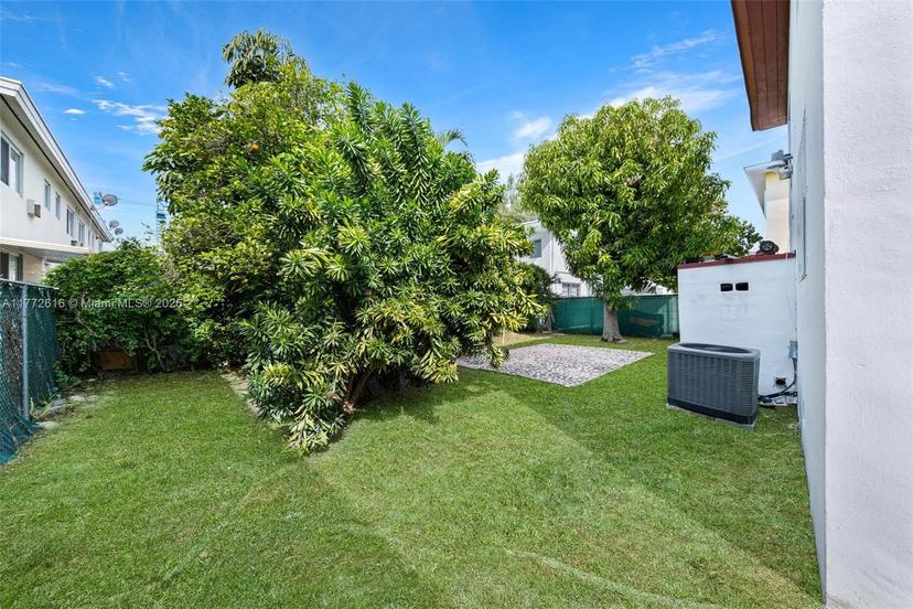 Picture of 7712 Byron Ave # 2, Miami Beach FL 33141