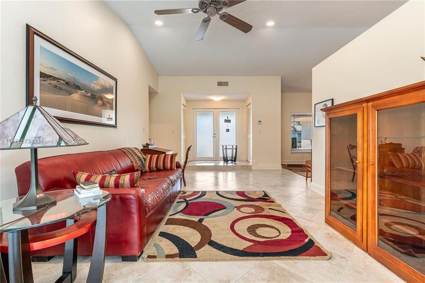 Picture of 940 Blue Ridge Way, Davie FL 33325