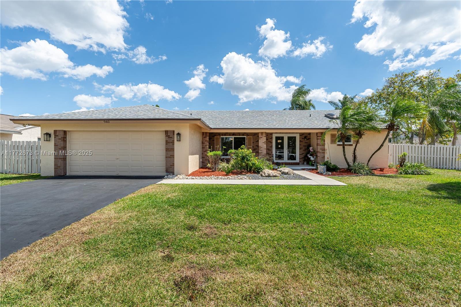 Picture of 940 Blue Ridge Way, Davie, FL 33325