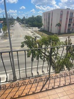Picture of 6825 W Flagler St # 306, Miami, FL 33144
