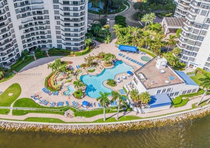 Picture of 19101 NE 36Th Ct # 302, Aventura FL 33180
