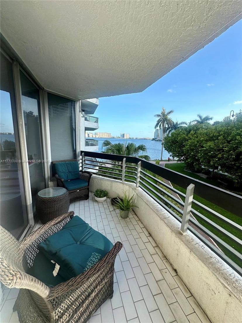 Picture of 19101 NE 36Th Ct # 302, Aventura FL 33180