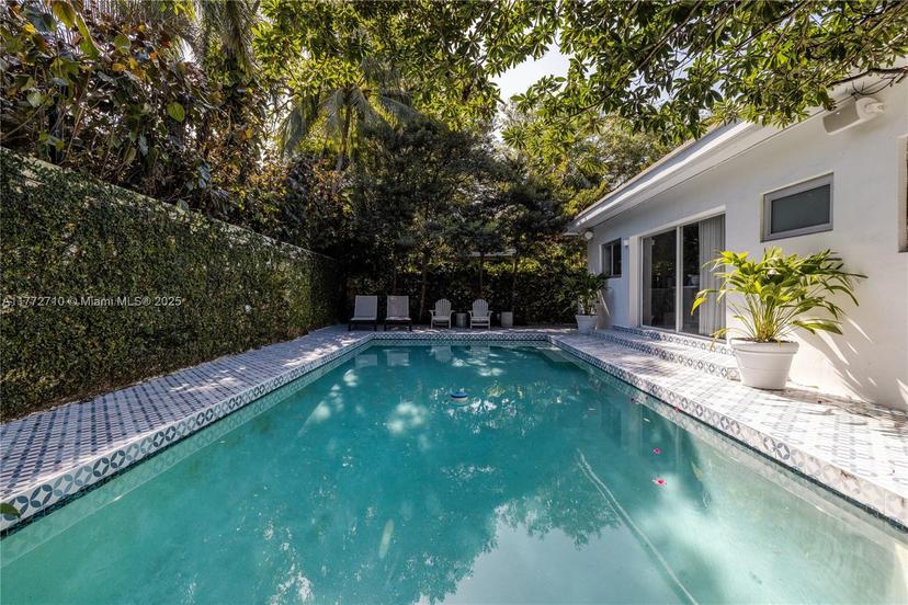 Picture of 420 NE 87 St, El Portal FL 33138
