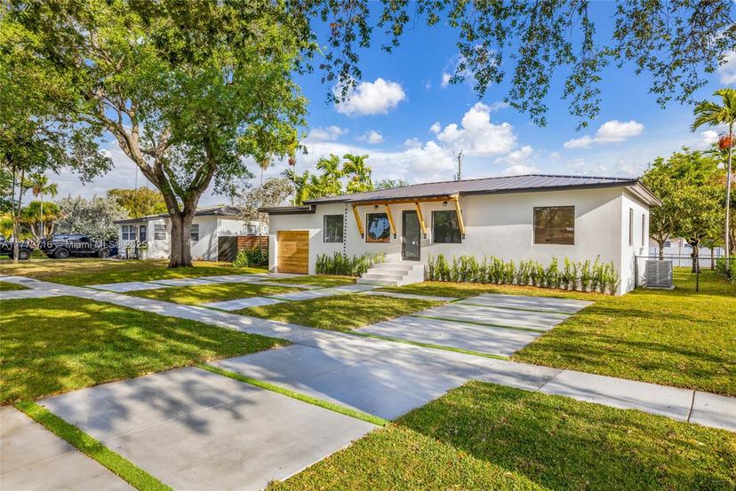Picture of 1121 Swan Ave, Miami Springs FL 33166