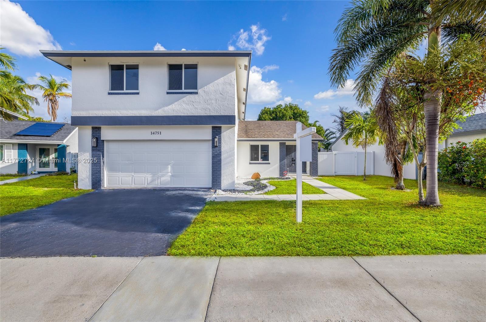 Picture of 14751 Cedar Creek Pl, Davie, FL 33325