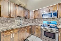 Picture of 16740 NE 9Th Ave # 302, North Miami Beach, FL 33162