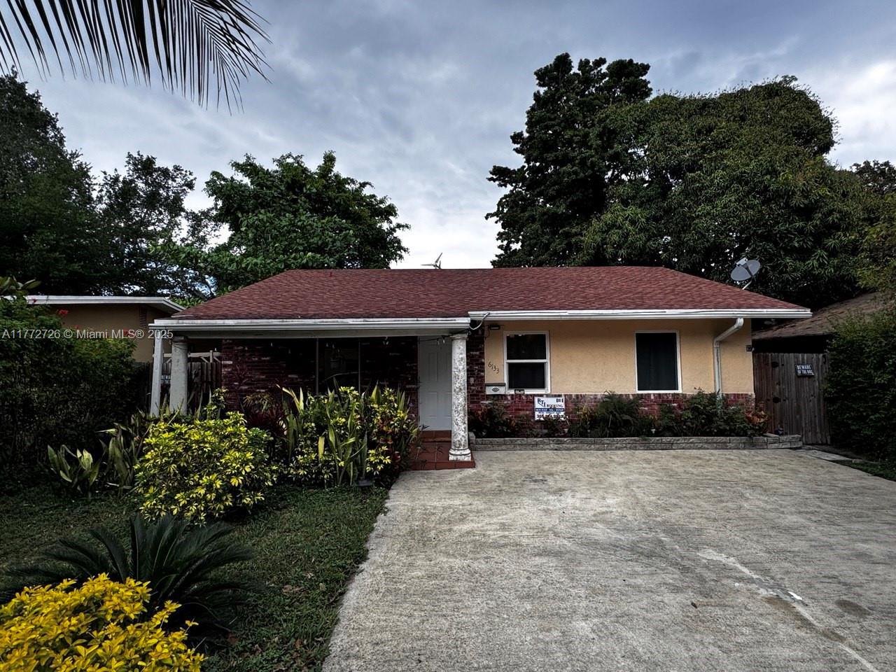 Picture of 6133 SW 62Nd Ter, South Miami, FL 33143