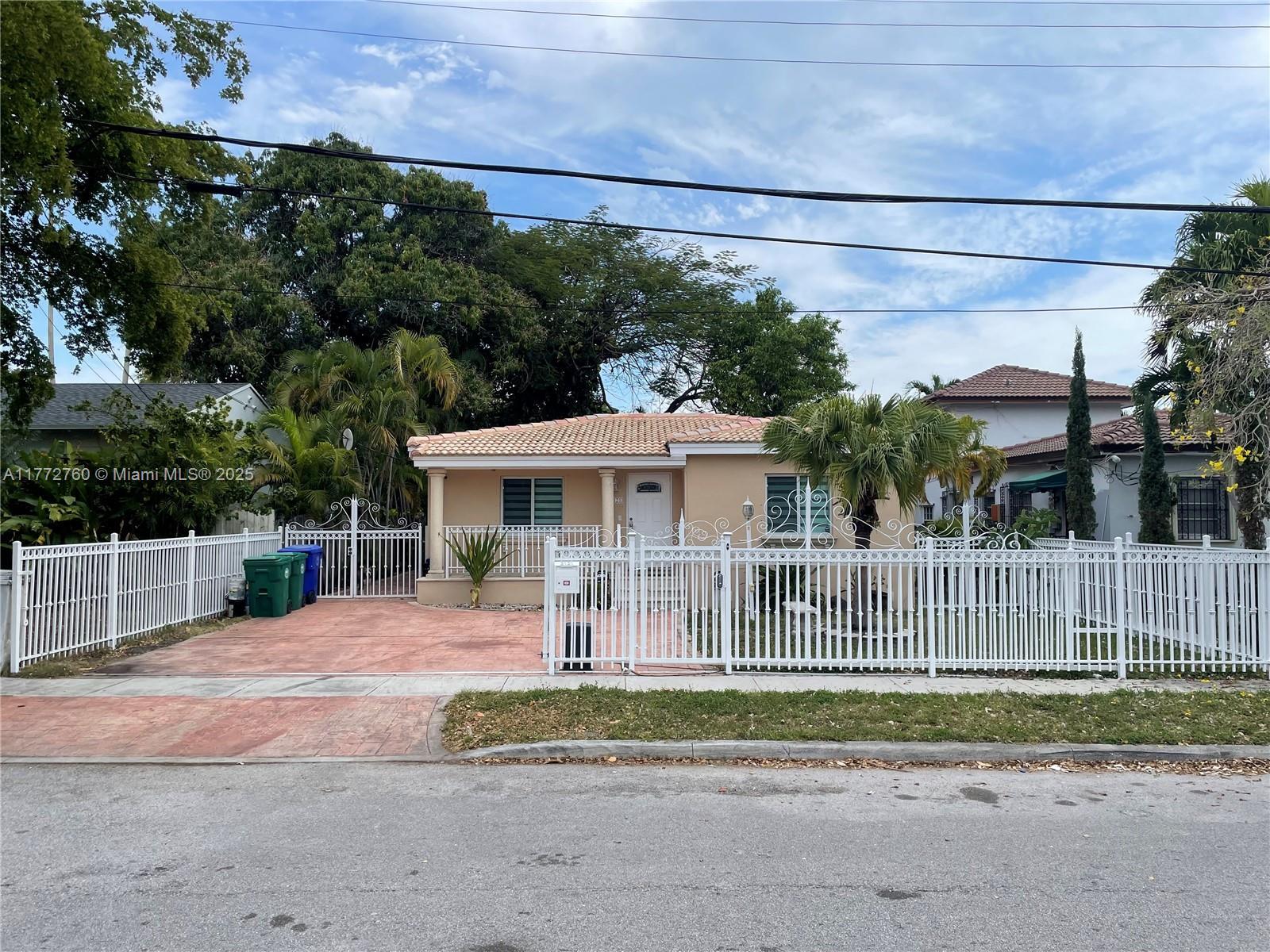 Picture of 2121 SW 30Th Ct, Miami, FL 33145