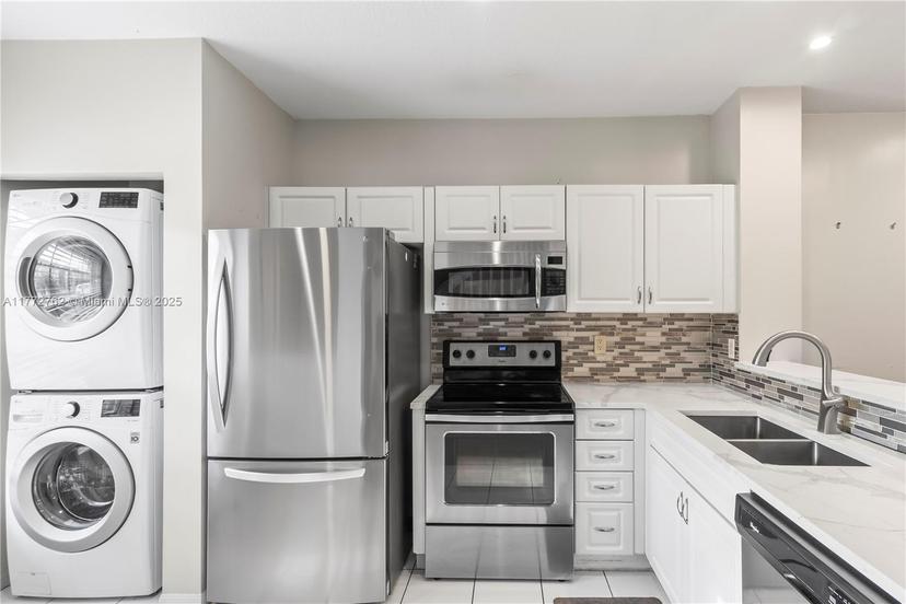Picture of 757 SW 122Nd Terrace # 757, Pembroke Pines FL 33025