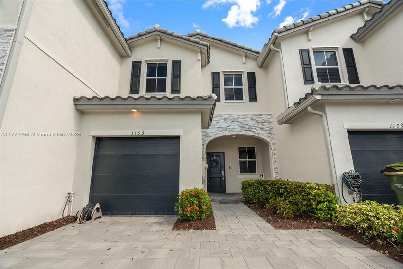 Picture of 1105 SE 27Th Ter, Homestead FL 33035