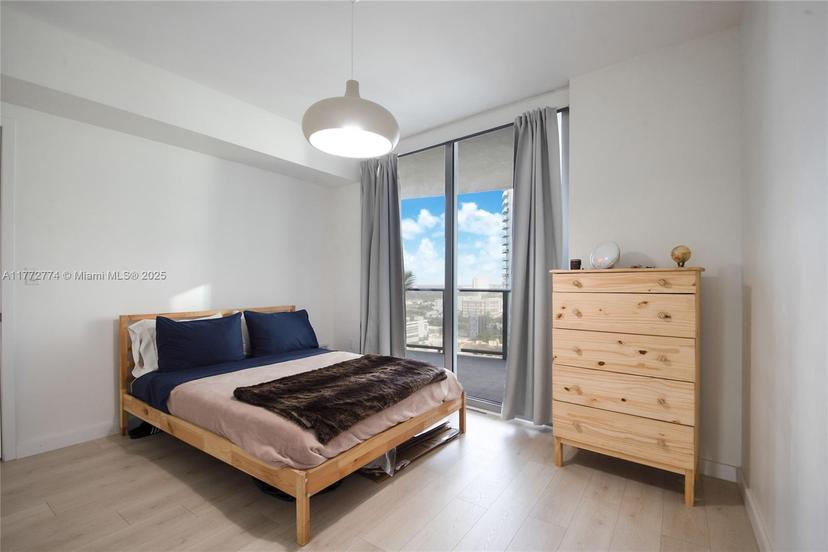 Picture of 488 NE 18Th St # 2503, Miami FL 33132