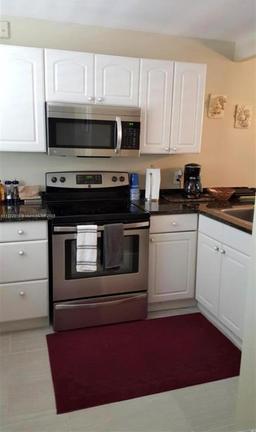 Picture of 113 Royal Park Dr # 2H, Oakland Park, FL 33309