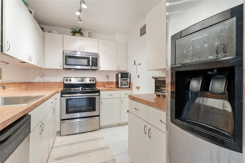 Picture of 1865 79Th St Cswy # 15N, North Bay Village FL 33141